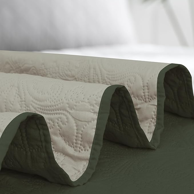 Easy-Going King Size Reversible Quilt Set - Image 6