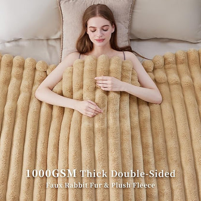 Faux Fur Throw Blanket, Thick 1000GSM Fluffy Cozy Throw Blankets - Image 4
