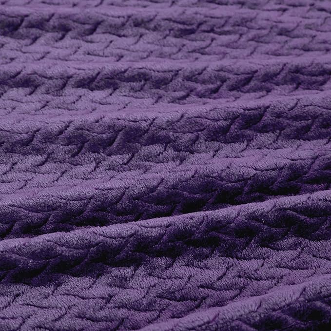 Oversized King Fleece Blanket 120x138 Inches, Seamless Soft Cozy 3D Jacquard - Image 5