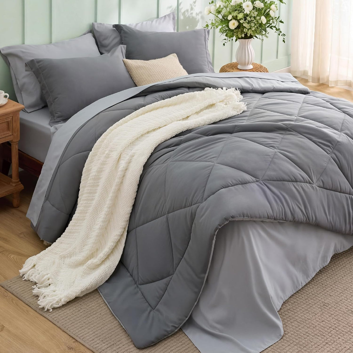bedsure bed in a bag full reversible bed, main product view