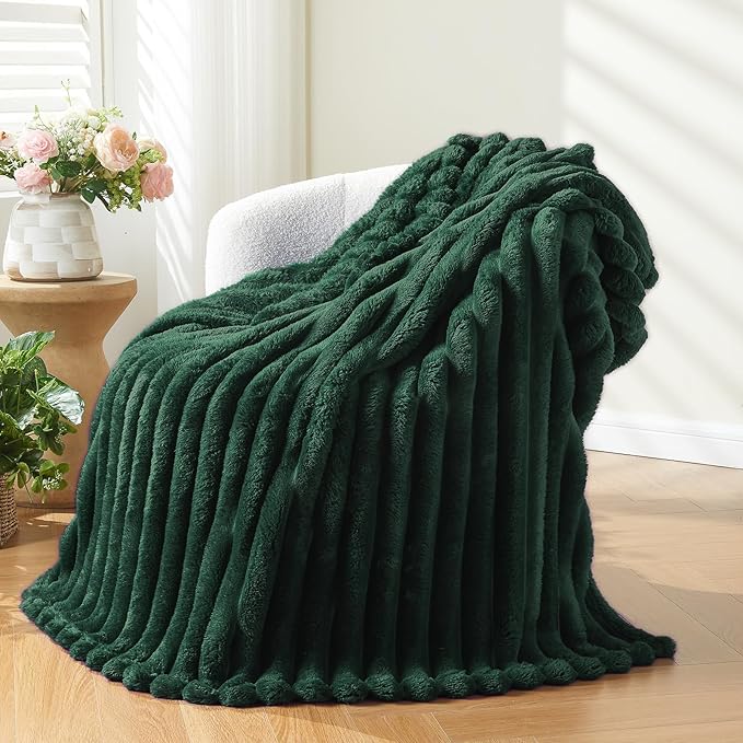 NEWCOSPLAY Super Soft Twin Blanket Dark Green Premium Silky Flannel Fleece 3D by NEWCOSPLAY
