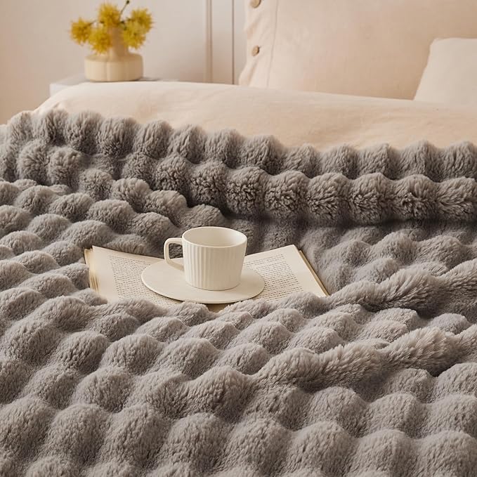 COOVA Faux Fur Throw Blanket for Couch, Cozy Soft and Fuzzy Plush Rabbit Fur - Image 3