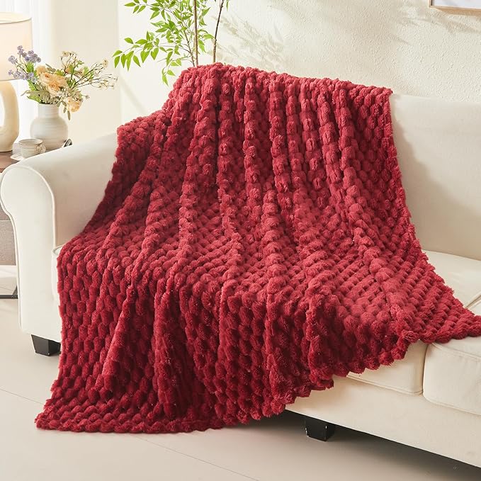NEWCOSPLAY Super Soft Throw Blanket Red Premium Silky Flannel Fleece 3D Clouds - Image 3