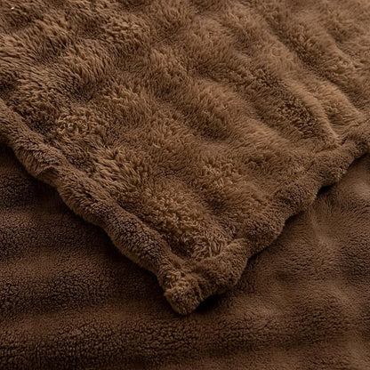 YUSOKI Luxury 3D Bubble Throw Blanket 3.1lb, All Ages, Home Decoration - Image 5
