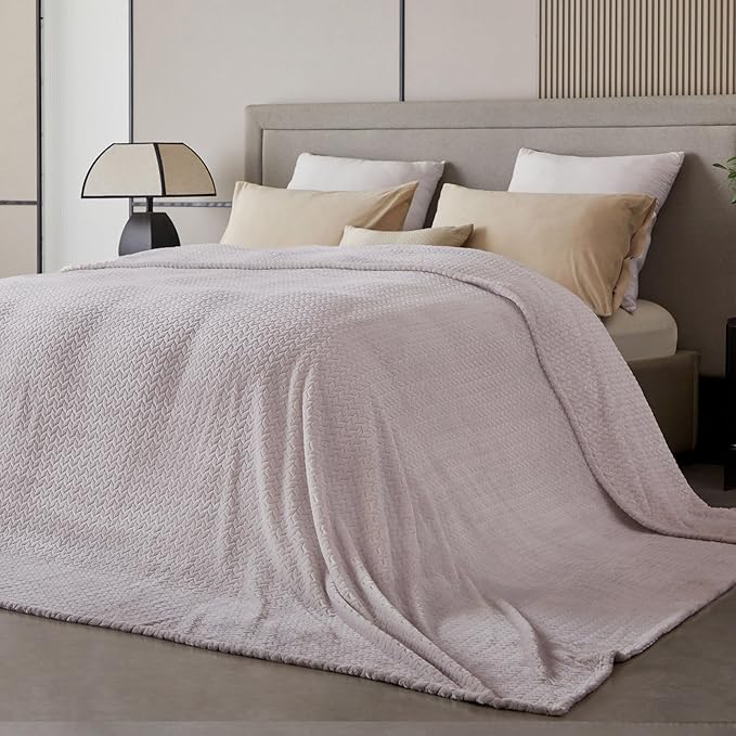 Oversized King Fleece Blanket 120x120 Inches, Seamless Soft Cozy 3D Jacquard - Image 3