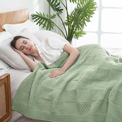 Amélie Home Checkered Chenille Knit Throw Blanket - Image 3