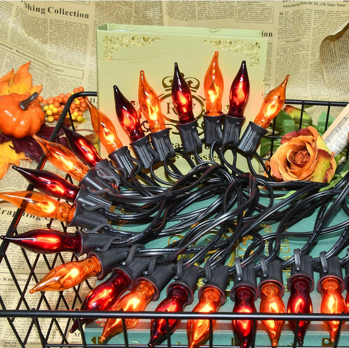 27.8Ft Orange and Purple Halloween Lights Flame String Lights, Spooky Flicker Flame Lights String with 25 + 4 Orange Purple C18 Bulbs, for Halloween Home Fireplace Yard Party Indoor Outdoor Decor