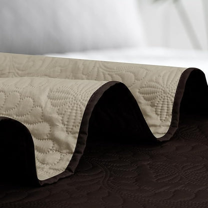 Easy-Going Twin Size Reversible Quilt Set - Image 7