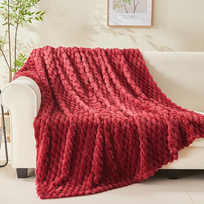 NEWCOSPLAY Super Soft Throw Blanket Red Premium Silky Flannel Fleece 3D Clouds - Image 8