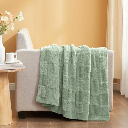 Snuggle Sac Faux Fur Checkered Blanket Twin Size - Image 4
