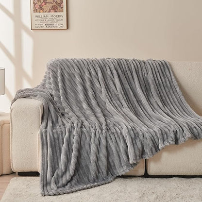 NEWCOSPLAY Super Soft Throw Blanket Light Grey Premium Silky Flannel Fleece 3D - Image 8