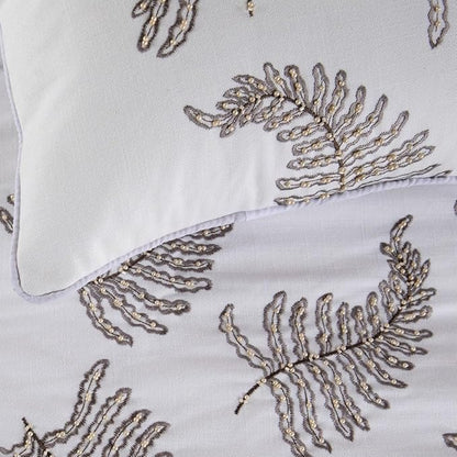 The HomeCentric King Size 90"x18" Decorative Bed Runner - Image 3