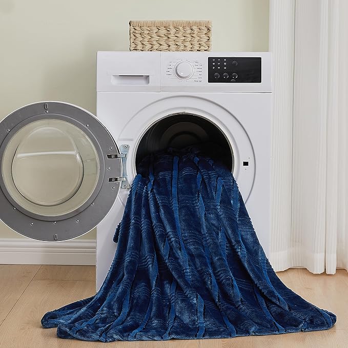 Oversized King Fleece Blanket 120x120 Inches, Seamless Soft Cozy 3D Jacquard - Image 7