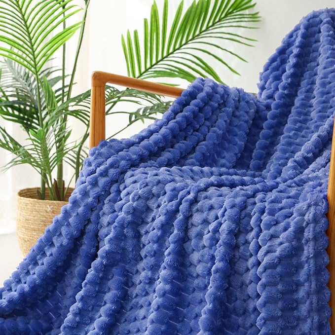 Exclusivo Mezcla King Size Fleece Blanket - Image 5