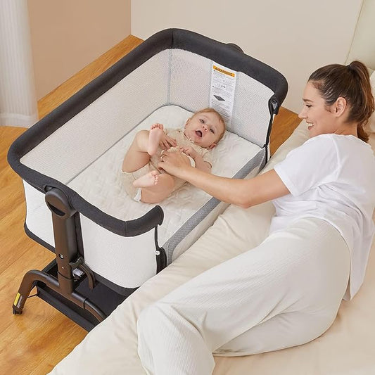 BabyBond Baby Bassinet, 3 in 1 Bassinet Bedside Sleeper by BabyBond