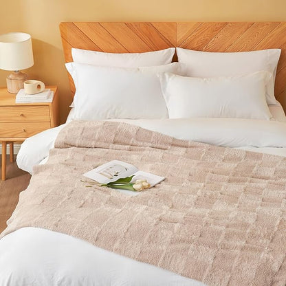 Snuggle Sac Checkered Throw Blanket Faux Fur Microfiber Blankets - Image 8