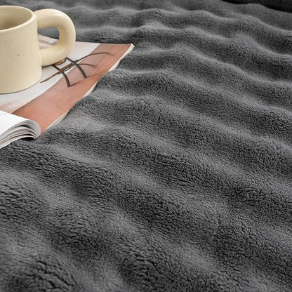 YUSOKI Luxury 3D Bubble Throw Blanket 3.1lb, All Ages, Home Decoration - Image 4