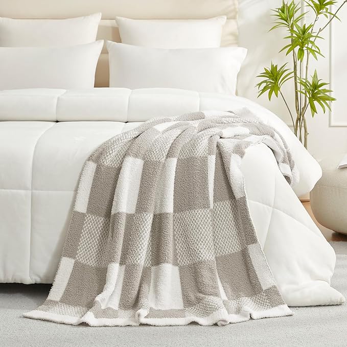 Snuggle Sac Checkered Blanket, 50x60 inches - Image 4