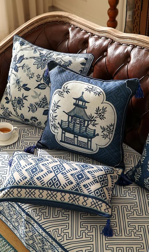 Chinoiserie Throw Pillow Covers, Classic Chinoiserie Blue and White - Image 8