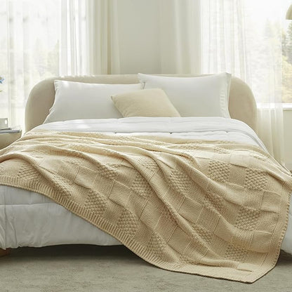 Amélie Home Checkered Chenille Knit Throw Blanket - Image 6