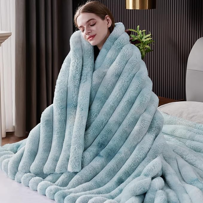 Fluffy Faux Fur Throw Blanket, Thick 1000GSM Soft Cozy Throw Blankets by Unknown