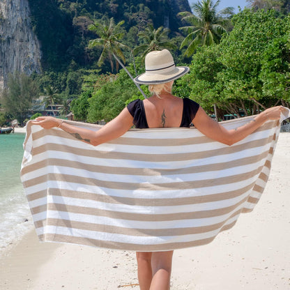 arkwright california cabana stripe beach towel - pack, side view