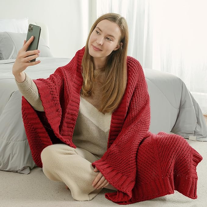 Amélie Home Chevron Chenille Knit Throw Blanket - Image 2