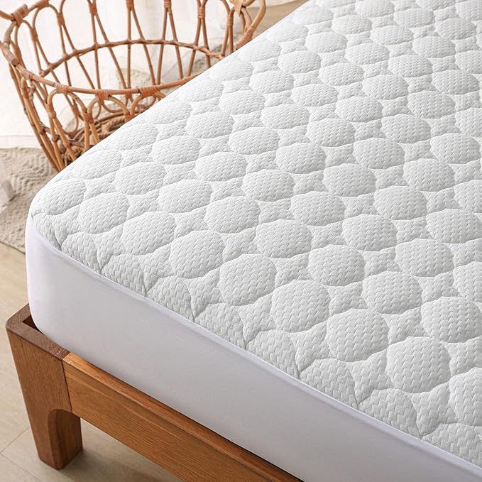 Queen Size Waterproof Mattress Protector Fitted Quilted Mattress Pad Cover by reaks