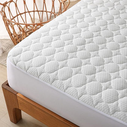 Queen Size Waterproof Mattress Protector Fitted Quilted Mattress Pad Cover by reaks