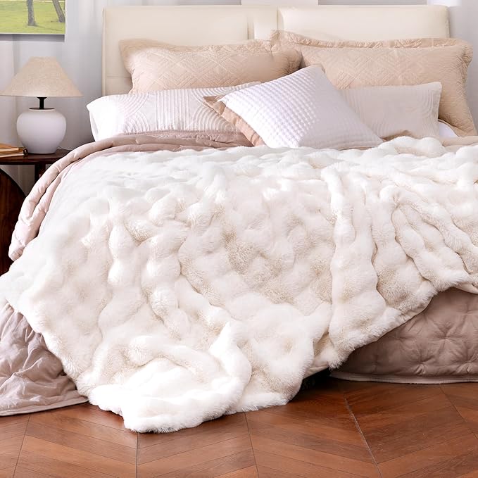 Ultra Soft Cozy Faux Fur Throw Blanket, Fuzzy Plush Thick Bubble Blanket by blunique
