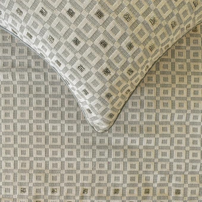 The HomeCentric King/Queen/Twin Grey Designer Full 68"x18" Bed Runner - Image 2