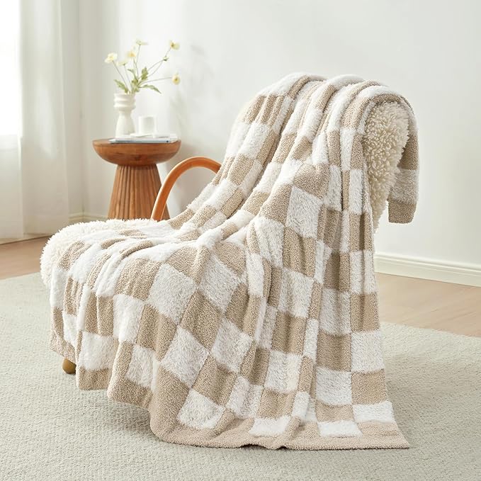 Snuggle Sac Checkered Throw Blanket Faux Fur Microfiber Blankets - Image 3