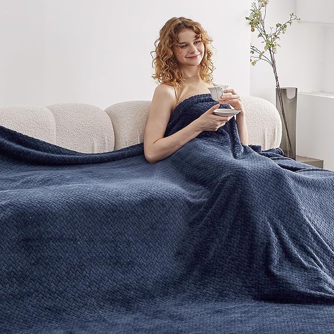 Oversized King Fleece Blanket 120x120 Inches, Seamless Soft Cozy 3D Jacquard - Image 4