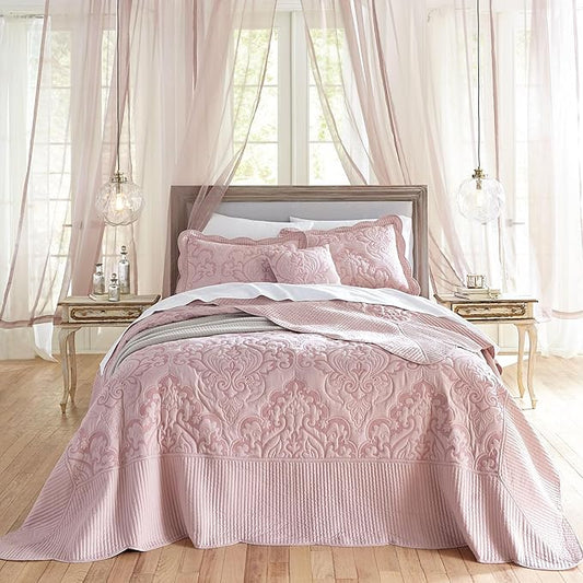BrylaneHome Bedding Lightweight All Season Modern Amelia Quilted Damask by BrylaneHome