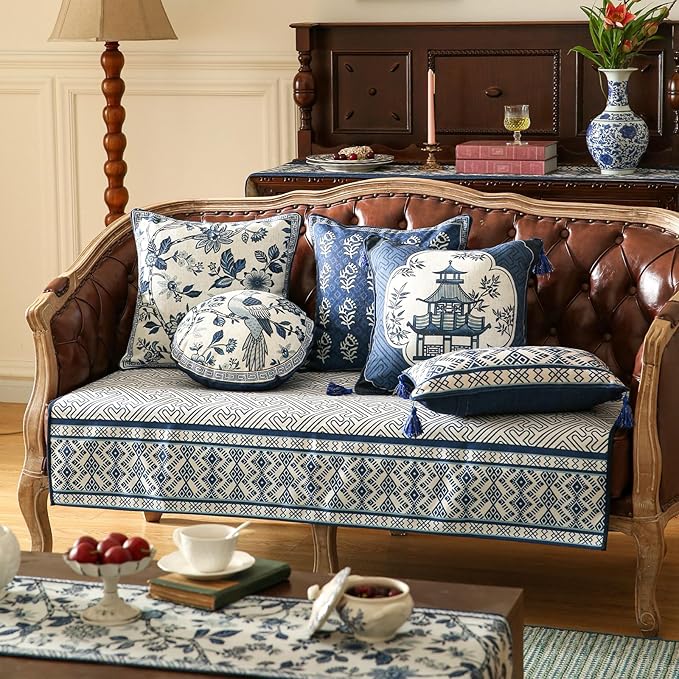 Chinoiserie Throw Pillow Covers Set of 2, Classic Chinoiserie Blue and White - Image 3