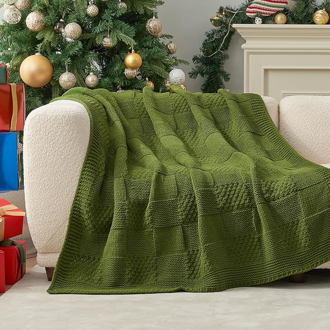 Amélie Home Checkered Chenille Knit Throw Blanket by Am%C3%A9lieHome