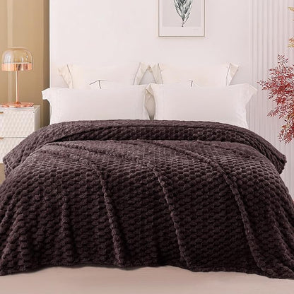 Exclusivo Mezcla Queen Size Fleece Blanket - Image 2