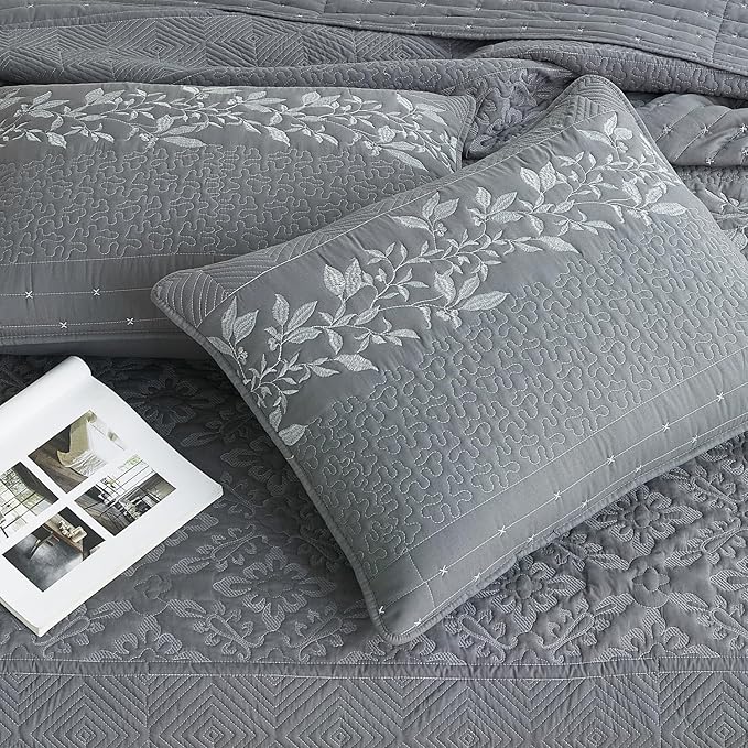 EVENHUG Floral Embroidered Quilt Set King Size 3 Piece Bedding Set Reversible - Image 6