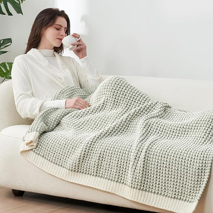 Amélie Home Waffle Chenille Throw Blanket - Image 6