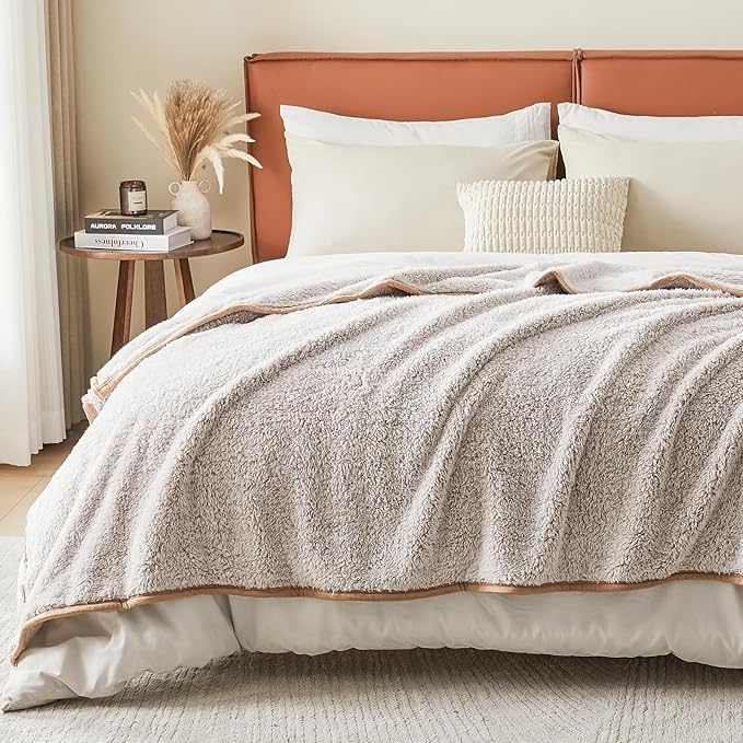 EMME Soft Sherpa Fleece Blanket Reversible Plush Fluffy Large Blanket, Light - Image 6