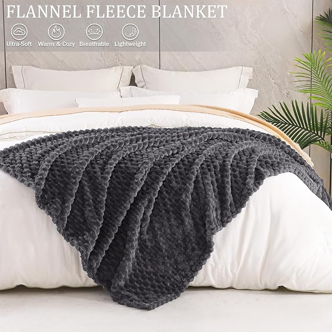 Exclusivo Mezcla California King Size Fleece Blanket - Image 4