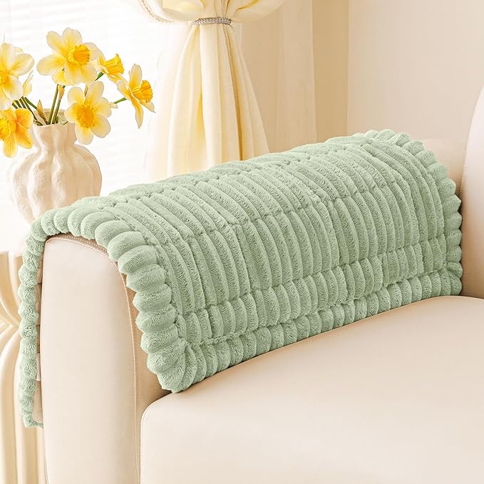 Smiry Couch Cover for Dogs Washable, Non Slip Fuzzy Pet Couch Covers for 3 by Smiry