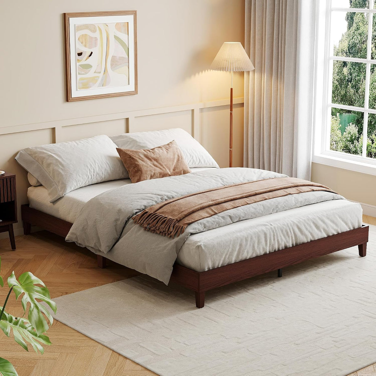 idealhouse queen size bed frame,9 inch natural sturdy, close-up detail