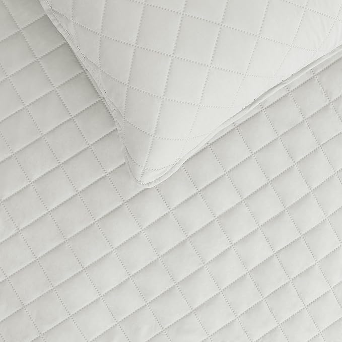 Easy-Going Full/Queen Size Reversible Quilt Set - Image 3