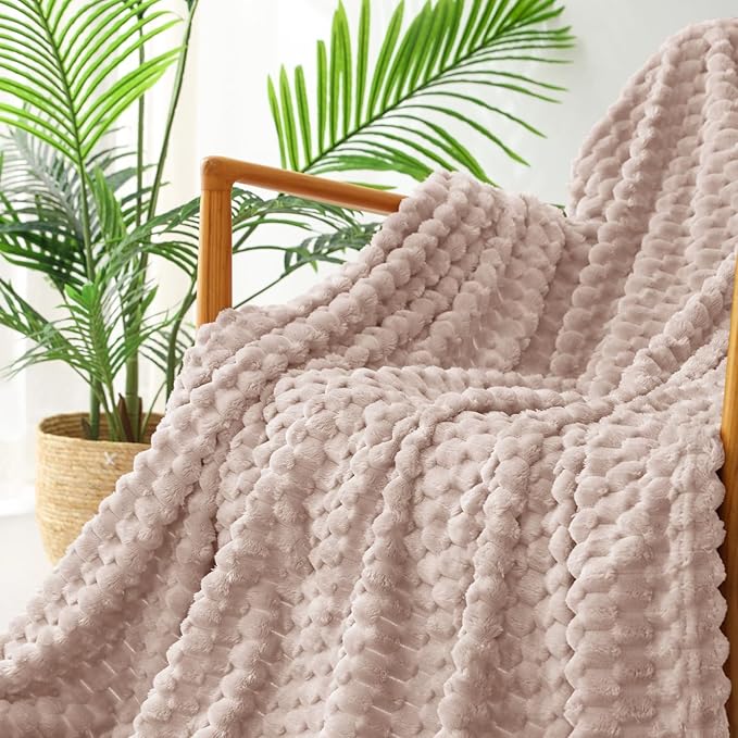 Exclusivo Mezcla Queen Size Fleece Blanket - Image 5