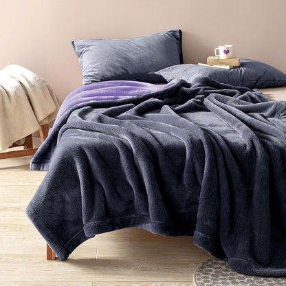 waterproof reversible bed blanket 80"x60", stain-proof cover, grey/violet, main product view