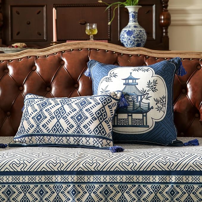 Chinoiserie Throw Pillow Covers, Classic Chinoiserie Blue and White - Image 5