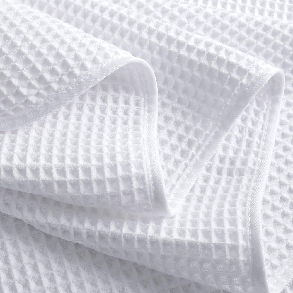 POLYTE 430 GSM Poly Blend Microfiber Quick Dry Waffle Bath Towel, 30x60 in