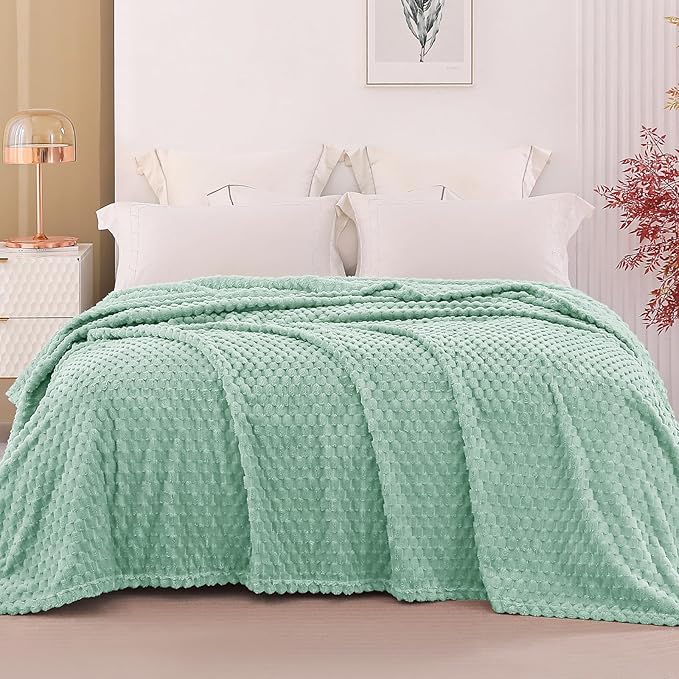 Exclusivo Mezcla King Size Fleece Blanket - Image 2