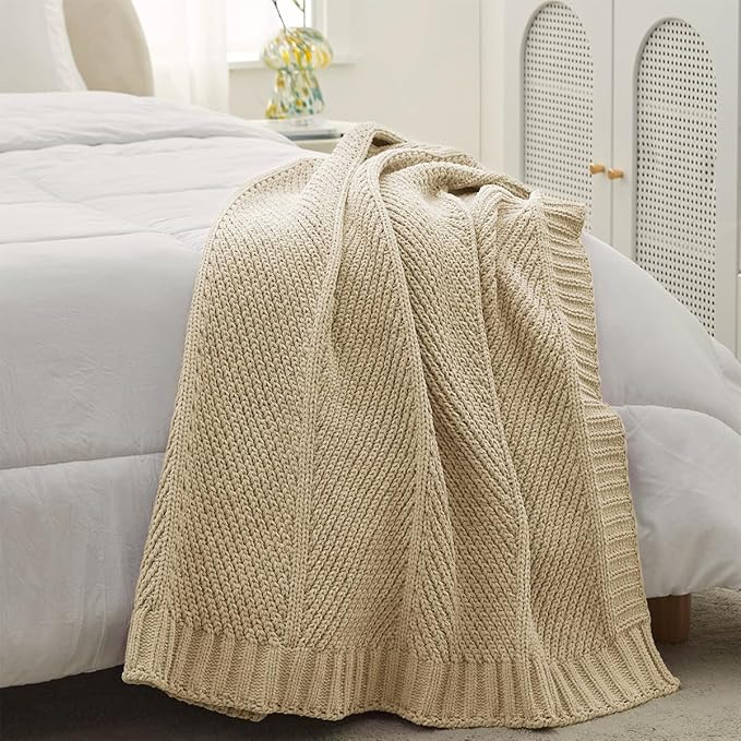 Amélie Home Chevron Chenille Knit Throw Blanket - Image 6